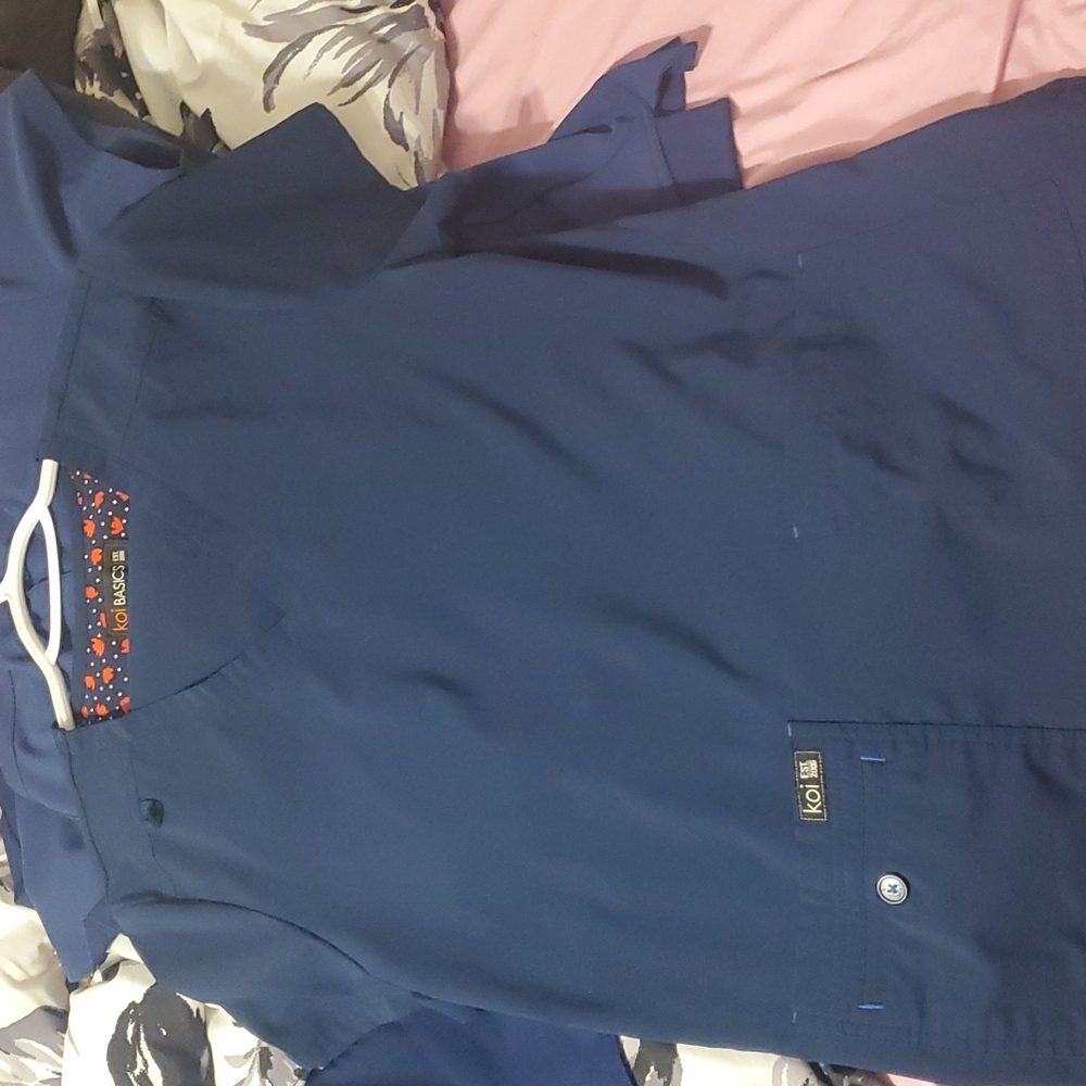 Koi scrub set